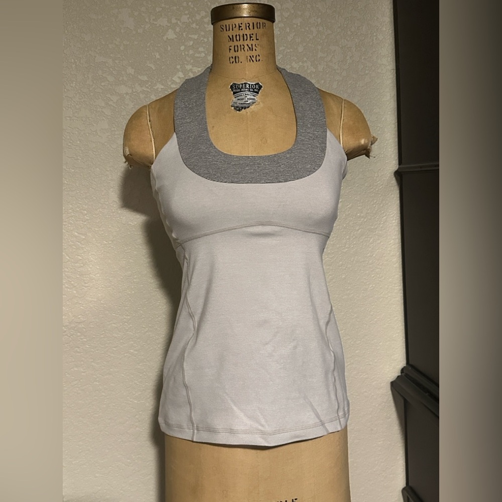 Lululemon Swiftly Tech Racerback Tank Top 2.0. 
Gray and Cream Athletic Top